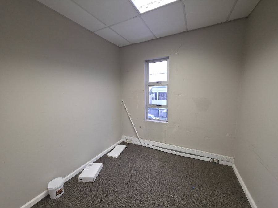 To Let Commercial Property for Rent in Berea Eastern Cape